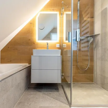 Treibholz 2 * زنغست